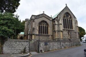 St Nicholas, Chiswick